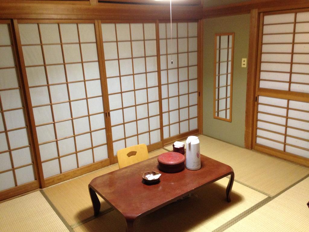 Ryokan Bentenkaku Osaki  Rum bild