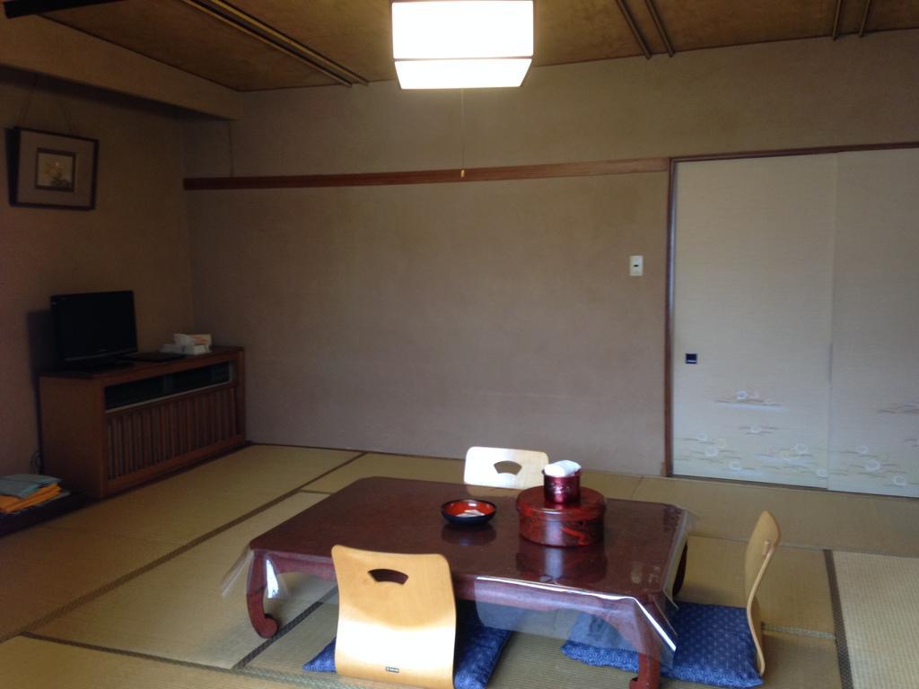 Ryokan Bentenkaku Osaki  Rum bild