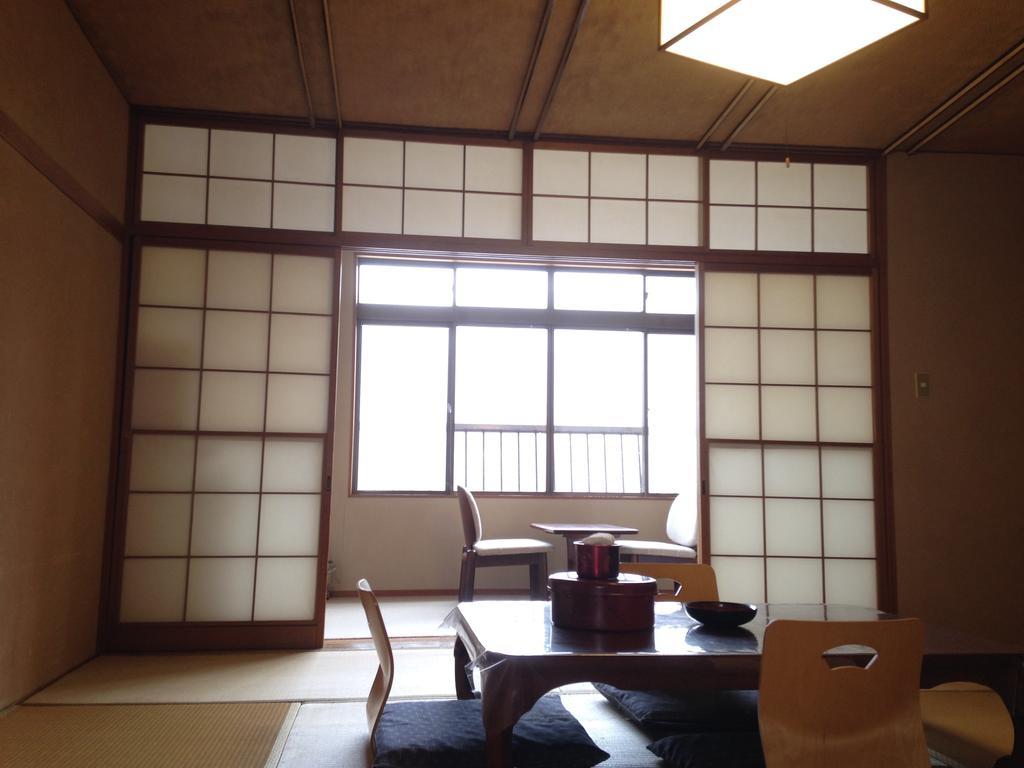 Ryokan Bentenkaku Osaki  Rum bild