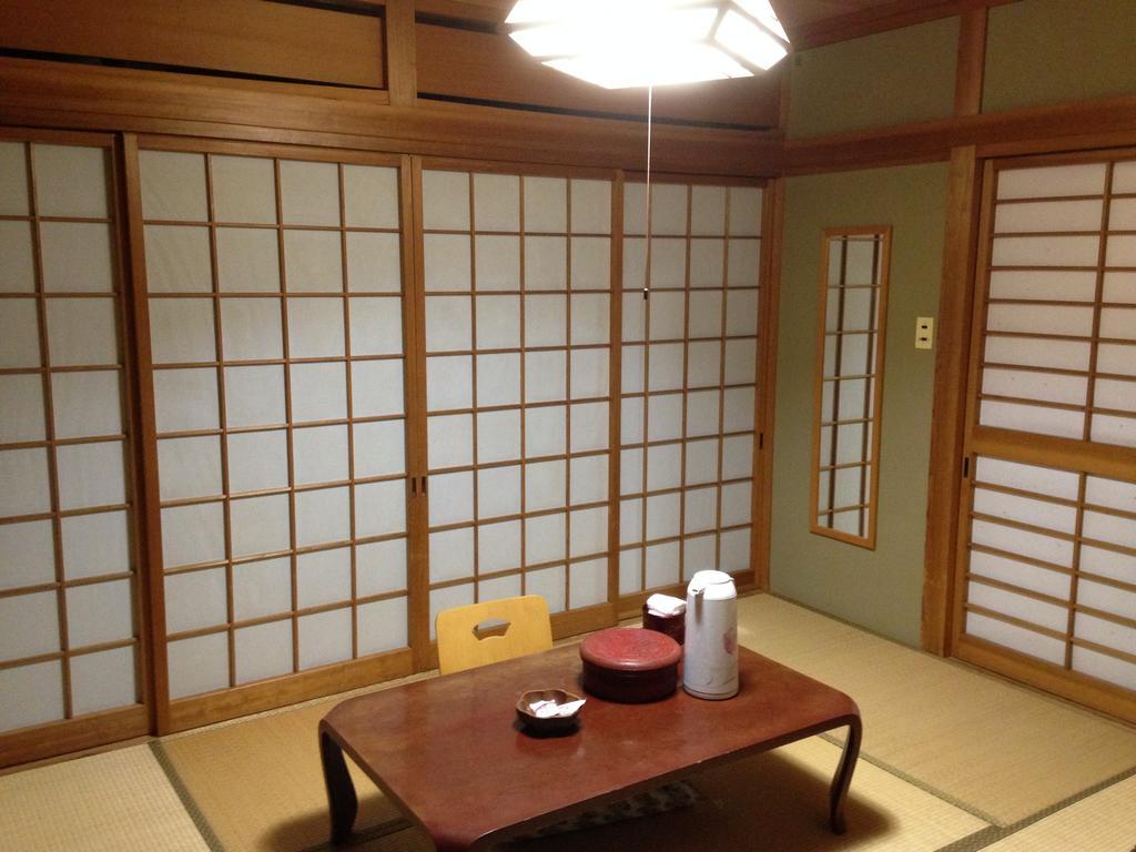 Ryokan Bentenkaku Osaki  Rum bild